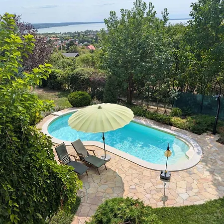 - Balaton 17957 펜션 발라톤알마디