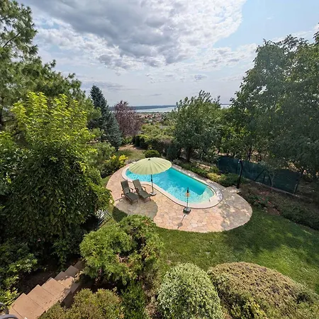 - Balaton 17957 * 발라톤알마디